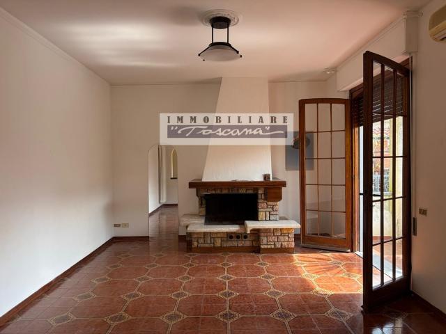 Villa con giardino a Viareggio