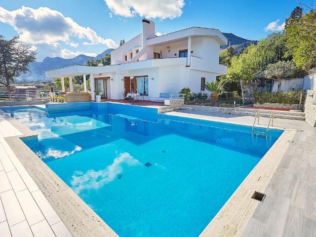 Villa con giardino a Altavilla Milicia