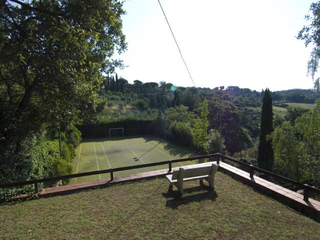 Villa con giardino a Arezzo