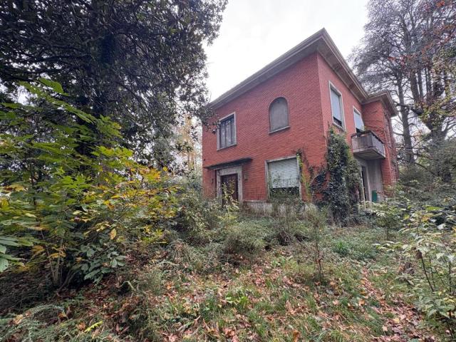 Villa con giardino a Borgomasino