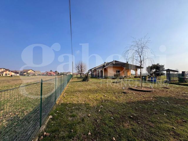 Villa con giardino a Bruino