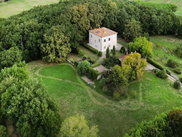 Villa con giardino a Capannoli