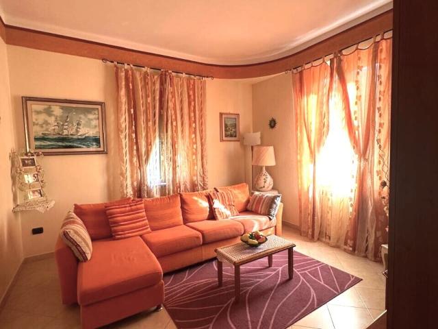 Villa con giardino a Castelnuovo Magra