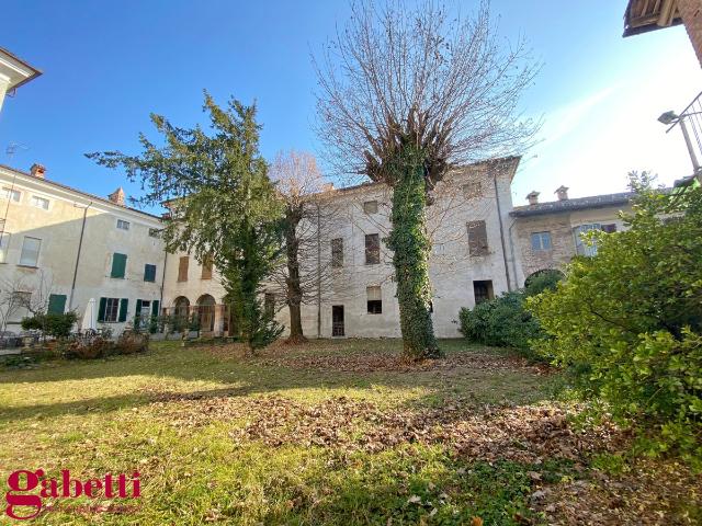 Villa con giardino a Cherasco