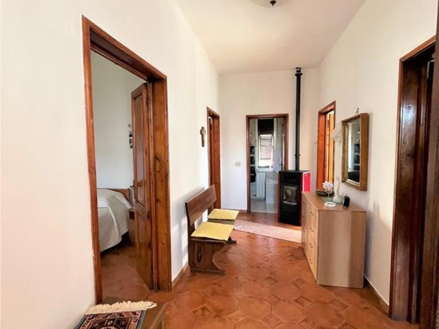 Villa con giardino a Massa