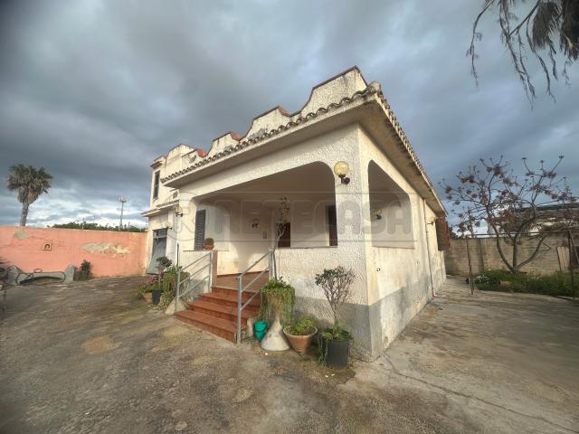 Villa con giardino a Mazara del Vallo