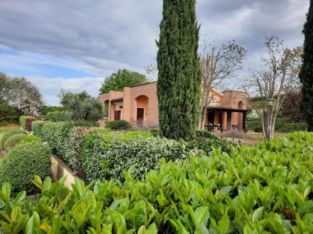 Villa con giardino a Montaione