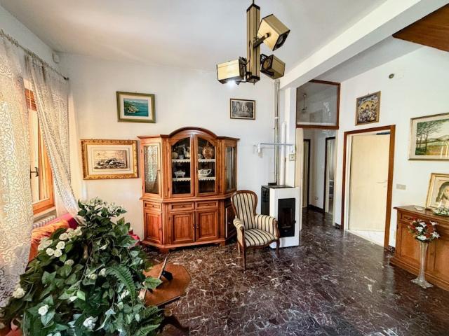 Villa con giardino a Montecatini Terme