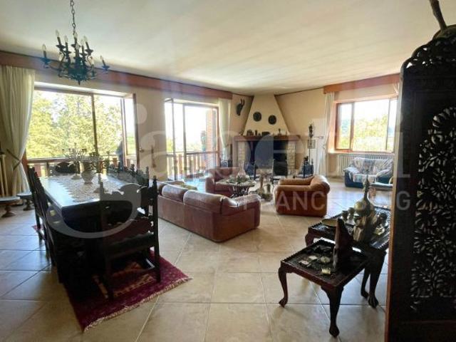 Villa con giardino a Orte