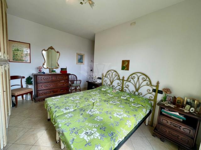 Villa con giardino a Pietrasanta