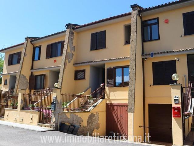 Villa con giardino a Porano