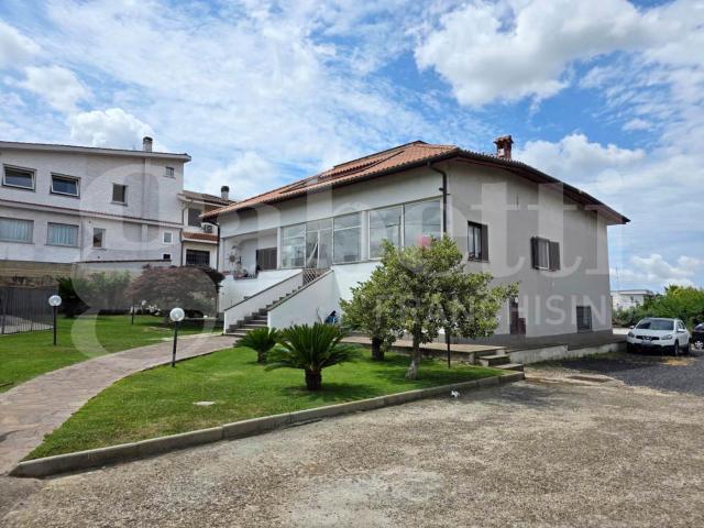 Villa con giardino a Roma