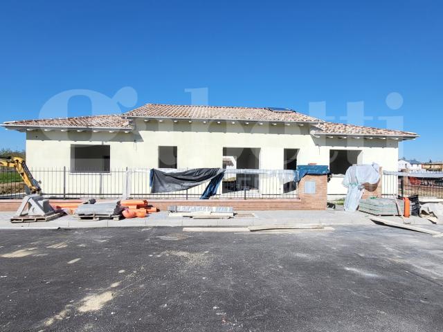 Villa con giardino a Sant'Agata Bolognese