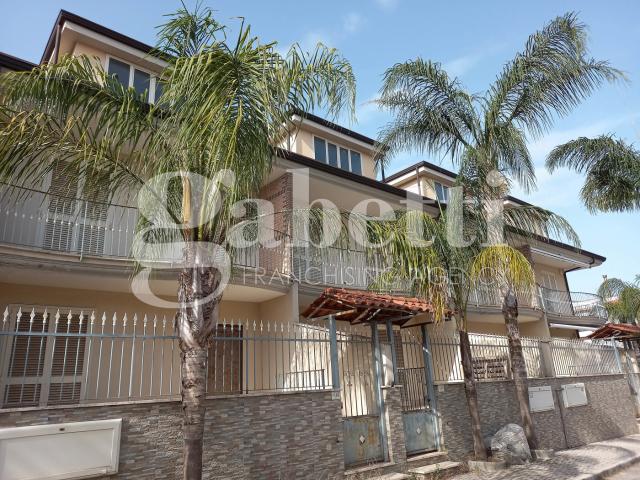 Villa con giardino a San Marcellino