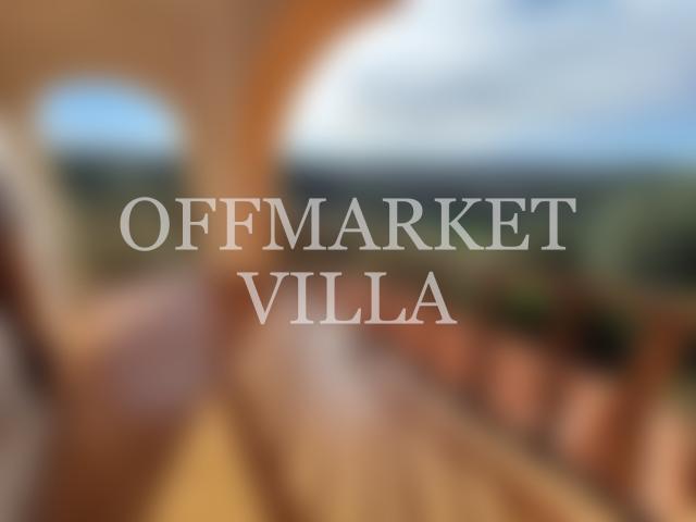 Villa con giardino a Sassari