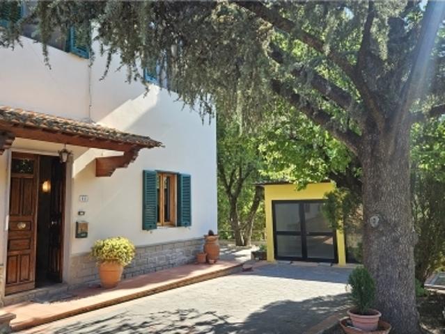 Villa con giardino, Empoli casenuove