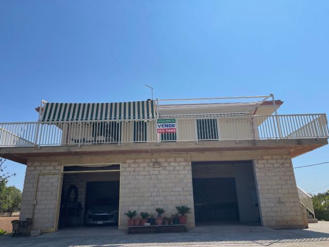 Villa con giardino in strada provinciale 40, Scicli