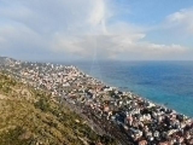 Villa con giardino in via maule 2, Ventimiglia