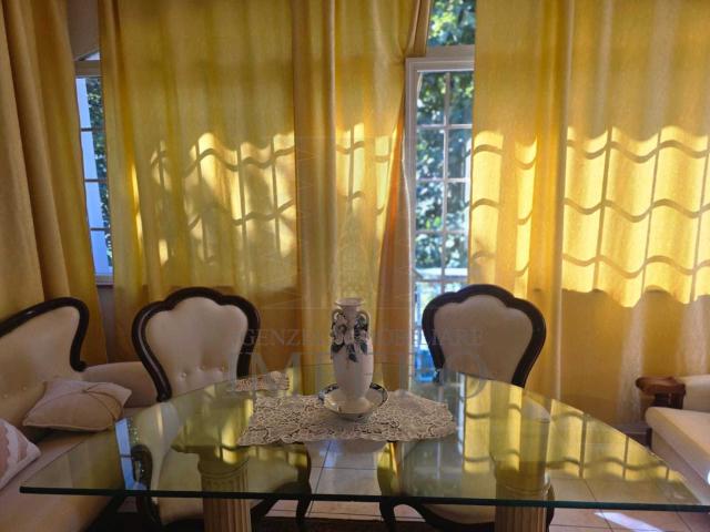 Villa con giardino in via luciano veziano 10, Ventimiglia