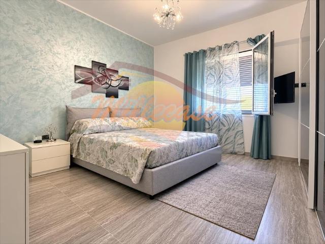 Villa con giardino in via lentini, Siracusa