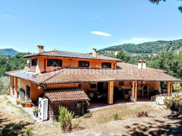 Villa con giardino, Lucca san concordio di moriano