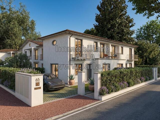 Villa con giardino, Montignoso cinquale