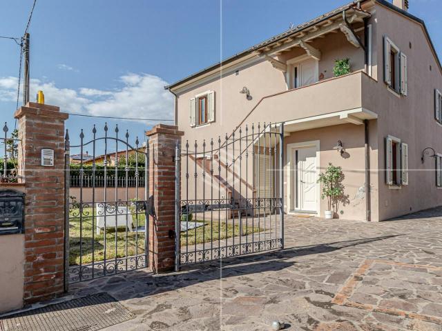 Villa con giardino, San Giuliano Terme arena metato