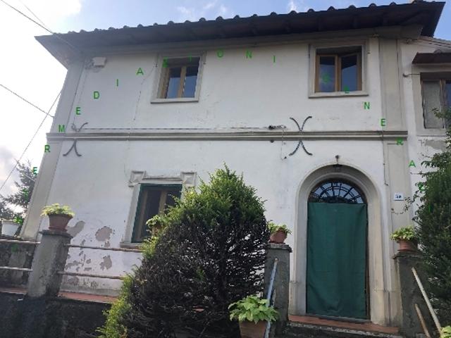 Villa con giardino, Vicchio villore