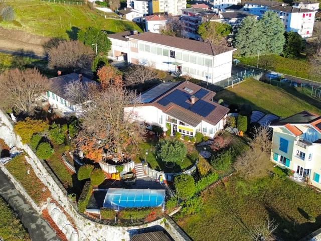 Villa con grande giardino e piscina a Castel San Pietro