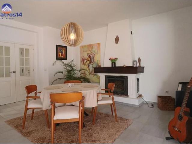 VILLA CON ENCANTO EN NUEVO PORTIL