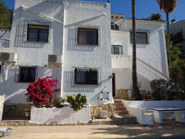 Villa con muy bonitas vistas al mar y apartamento de invitados