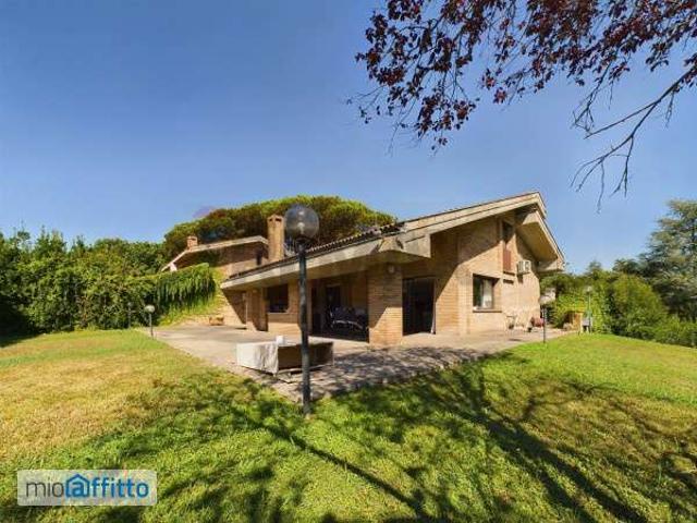 Villa con terrazzo Giustiniana, olgiata, cesano