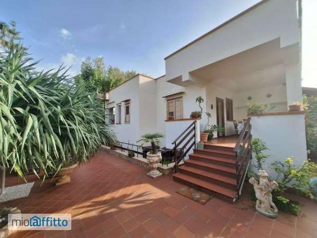Villa con terrazzo Tommaso natale