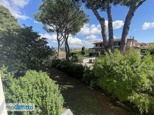 Villa con terrazzo Trigoria, spinaceto, tor de cenci, vallerano