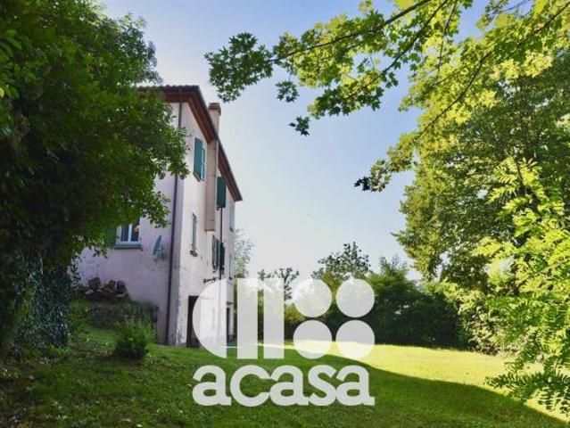 VILLA CON TERRENO