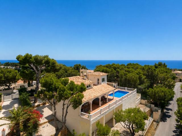 Villa con vista al mar en Altea – 326 m² – 5 dormitorios – P. 326m² Altea