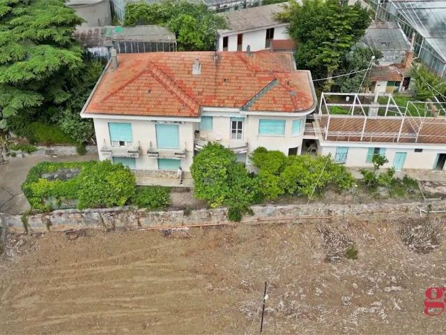 Villa con vista mare 350m² Sanremo