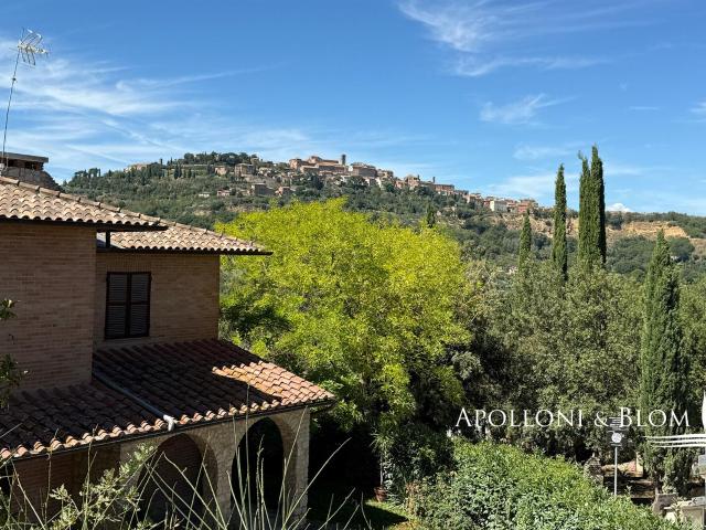 Villa con Vista su Montepulciano Toscana 362m² Montepulciano stazione