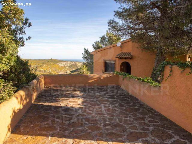 Villa con Vistas Panorámicas al Mar en Cumbre del Sol, entre Jávea y Moraira