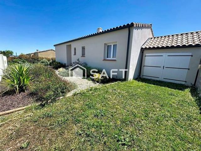 Villa construction 2022 avec jardin, garage