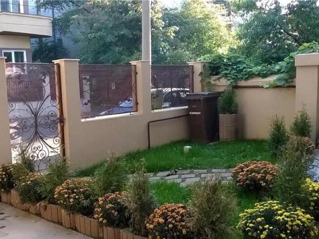 villa cocheta cu gradinita si terasa, dorobanti