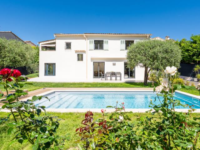 Villa clé en main avec piscine, appartement indépendant et p
