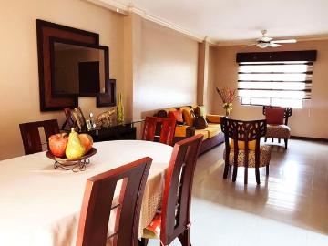 VILLA CLUB: Venta Casa VILLA CLUB, Etapa Jupiter Via Samborondón, Guayaquil: Muy Bonita