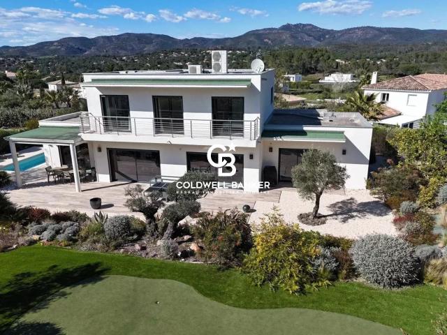 Villa d' architecte Contemporaine 174m2 Proche Golfs Saint R. 174m² Saint Raphaël
