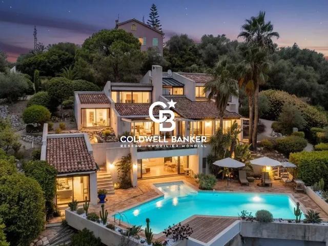 Villa d’Architecte à fort potentiel – Nice Gairaut 280m² Nice