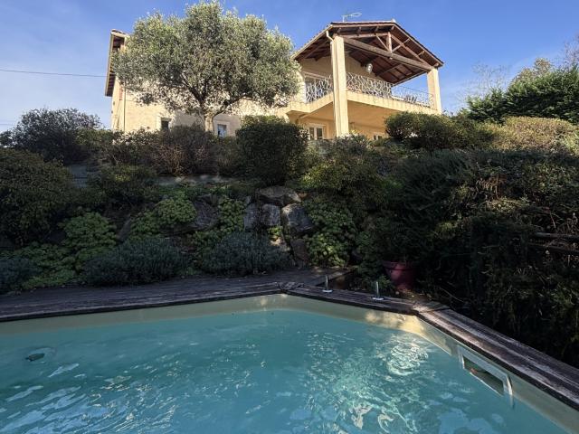 Villa d’architecte avec vue panoramique