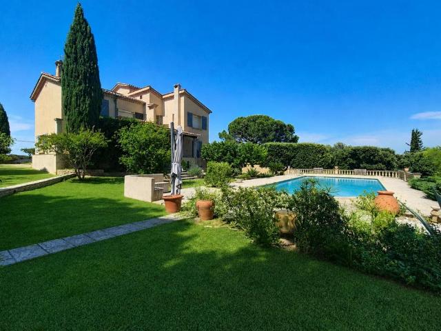 Villa d’architecte en exclusivité sur Caveirac – 173 m² sur. 186m² Caveirac