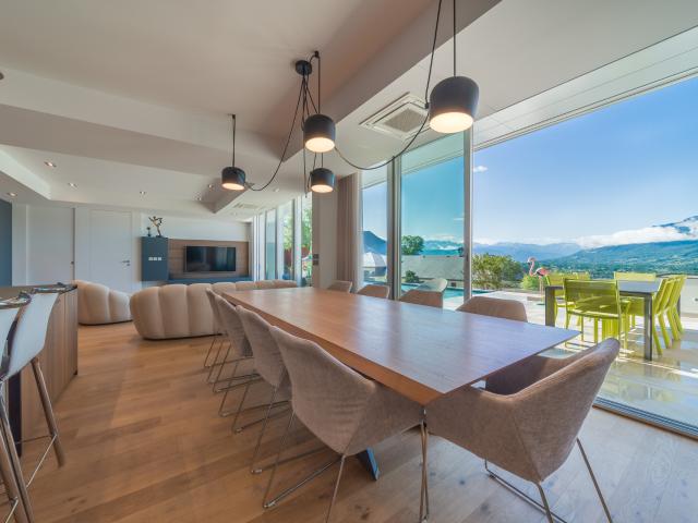 VILLA D’EXCEPTION 200m2 SAINT ALBAN LEYSSE QUARTIER PRISÉ
