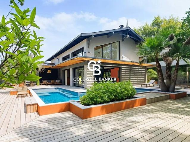 Villa d’exception à Lège Cap Ferret – Calme absolu et prestations haut de gamme