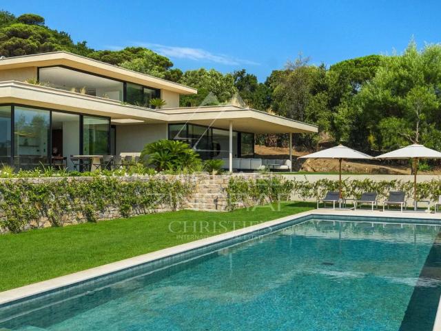 Villa d’Exception à Pampelonne – Élégance et Confidentialité 500m² Ramatuelle